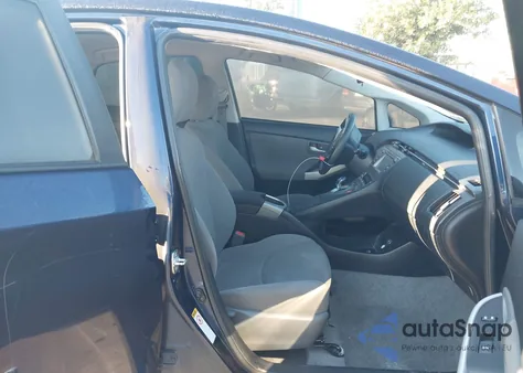 2014 Toyota Prius Two z USA, uszkodzony, nr VIN JTDKN3DUXE1780423